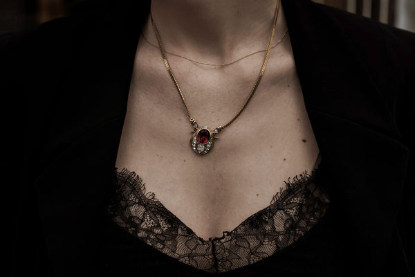 Rouge Necklace